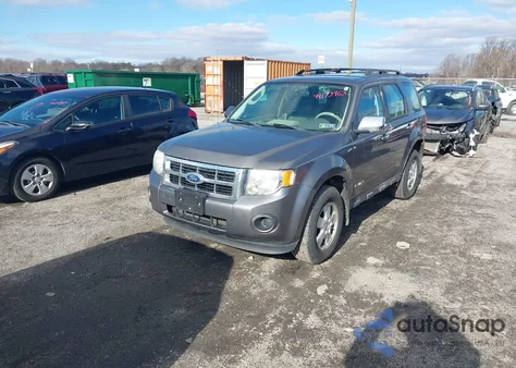 2012 Ford Escape Xls z USA, uszkodzony, nr VIN 1FMCU0C75CKB13151